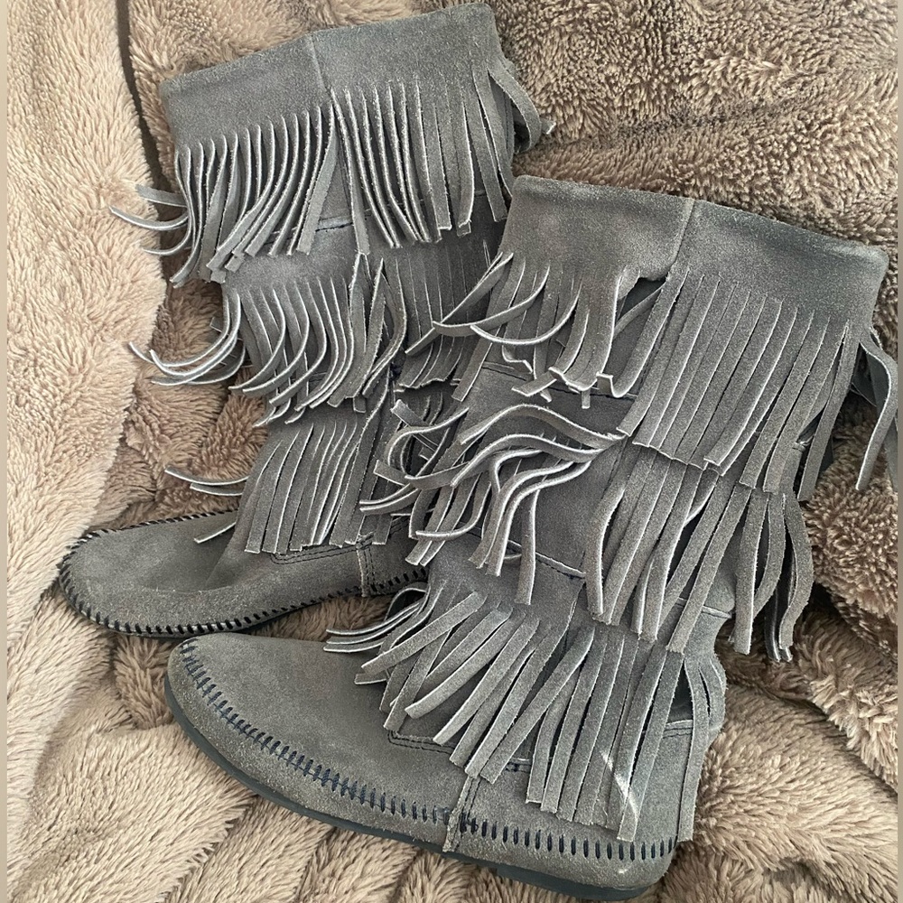Minnetonka Gray Fringed Moccasin Boots